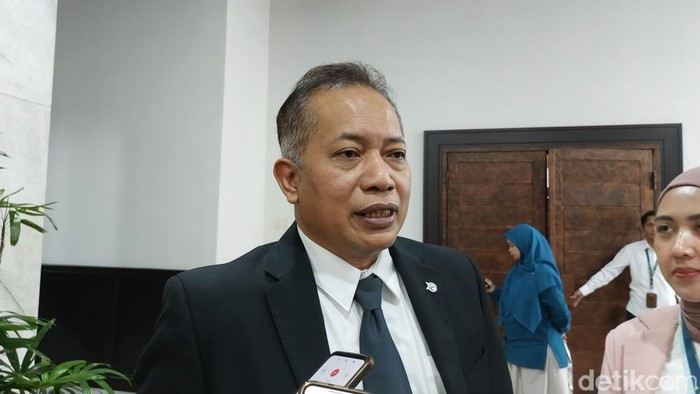 Wakil Menteri Koperasi Ferry Juliantono