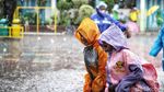Waspada! Puncak Musim Hujan Diprediksi hingga Februari 2025
