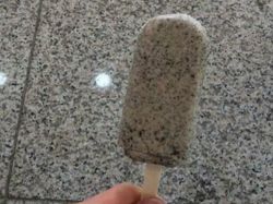 Benda-benda ini Menyatu Sempurna dengan Lingkungan Sekitar, Bisa Lihat?