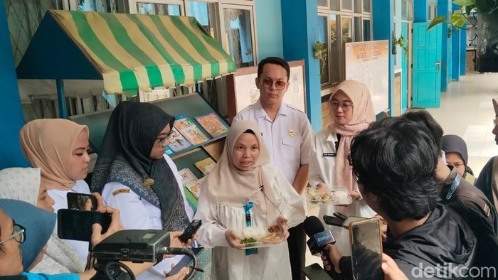 Ahli gizi Puskesmas Pakjo Palembang jelaskan terkait menu makan bergizi gratis.