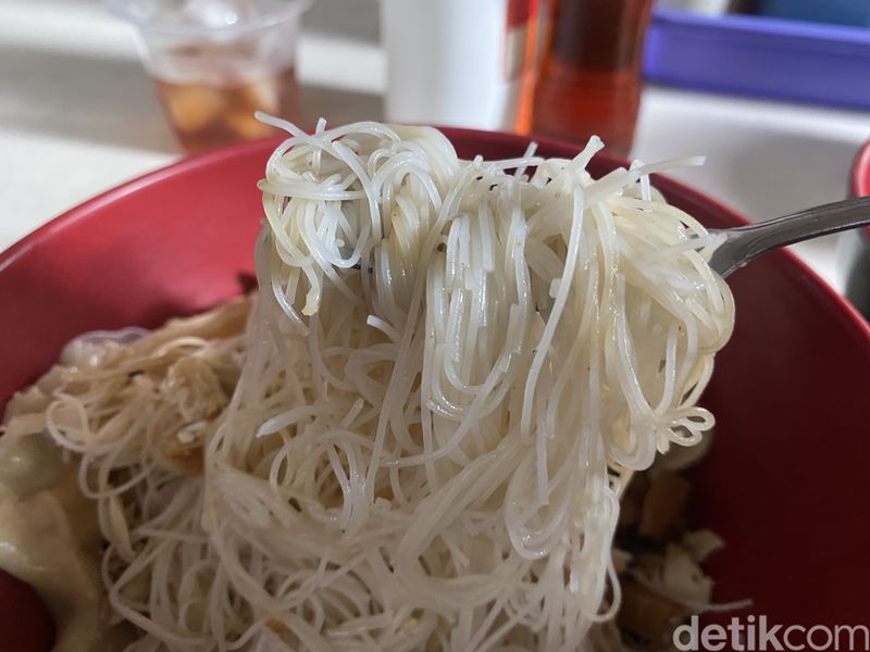 Bakmi Tan : Gurihnya Juara! Bakmi Ayam Kampung Jamur Legendaris 55 Tahun