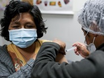 Covid-19 Muncul Lagi di Bolivia, Warga Kembali Disuntik Vaksin Pfizer