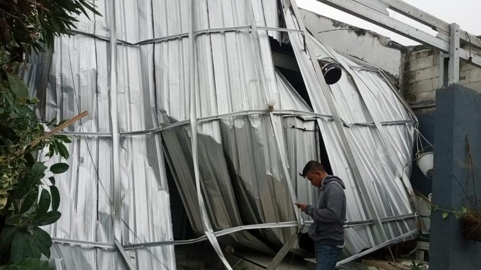 Dampak angin puting beliung di Kecamatan Gekbrong