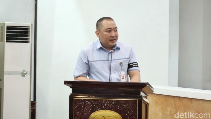 Direktur Utama PT Sritex Iwan Kurniawan Lukminto, saat memberikan sambutan, di PT Sritex, Kabupaten Sukoharjo, Rabu (8/1/2025).