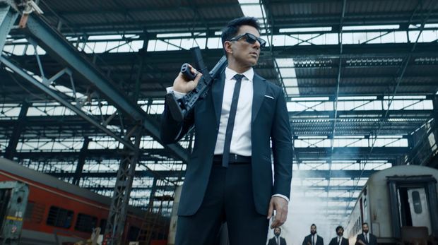 Cuplikan adegan dalam film Fateh (2025).