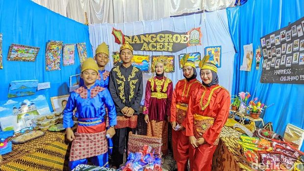 Festival budaya di SMPN 1 Ciamis