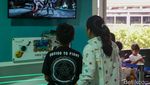 Foto: Main di Game Station Bandara Soetta, Cara Seru Menunggu Penerbangan