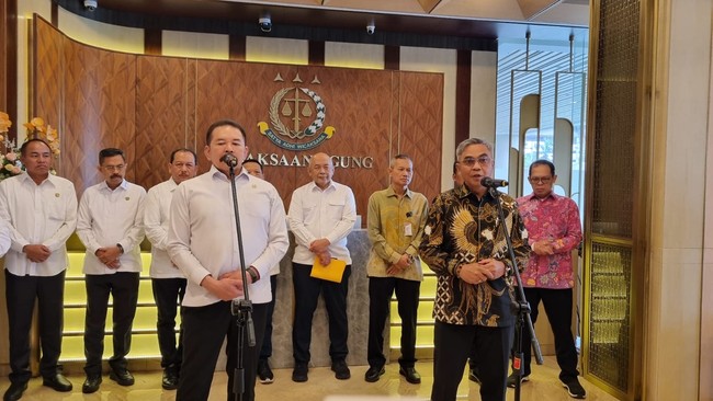 Safari Pimpinan KPK ke Jaksa Agung dan Kapolri