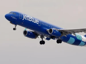 Drone Kembali Ganggu Penerbangan, Pilot JetBlue Mengaku Pesawatnya Bersenggolan