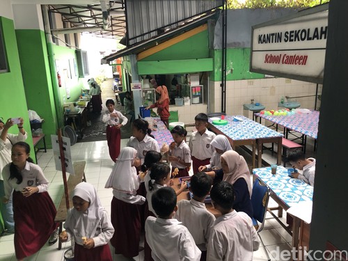 Suasana kantin SD Negeri Lempuyangwangi, Danurejan Kota Jogja, Rabu (8/1/2025).
