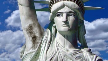 Patung Liberty punya rambut di ketiak. Foto: Instagram.com/selftasy