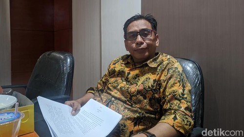 Ketua Komisi III Bidang Keuangan dan Perbankan DPRD NTB Sambirang Ahmadi. (Foto: Ahmad Viqi/detikBali)