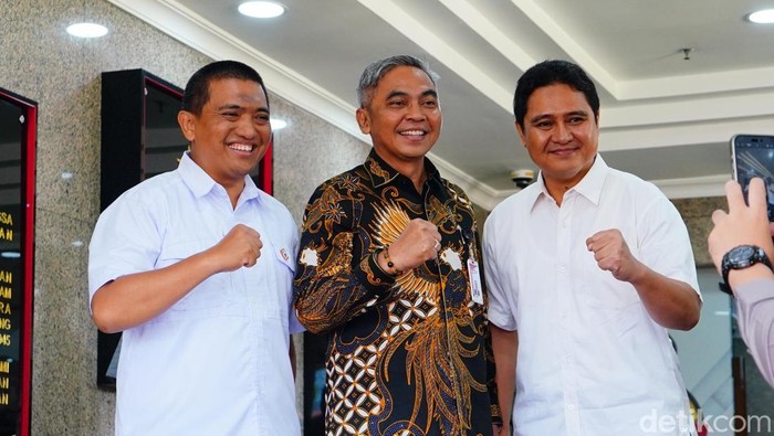 Ketua KPK Setyo Budiyanto bersama pimpinan lainnya menyambangi Mabes Polri