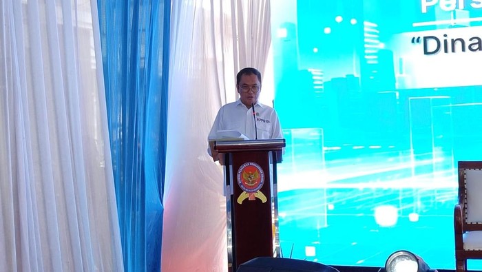 Ketua KPPU M. Fanshurullah Asa dalam acara Seminar Outlook Persaingan Usaha 2025