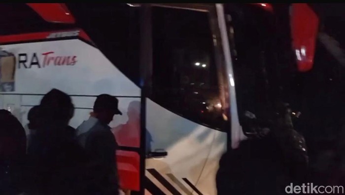 Laka bus kota batu