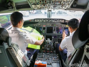 Pilot Ungkap Rute Penerbangan Paling Menantang di Indonesia