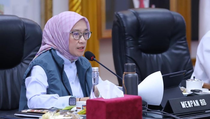 MenPAN-RB Rini Widyantini