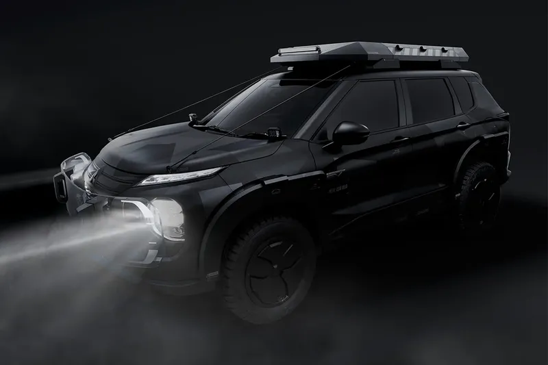 Modifikasi Mitsubishi Outlander PHEV ala game Metal Gear Solid