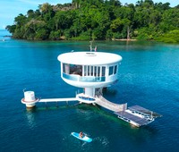 Ocean Builders membangun hunian yang lokasinya di perairan.