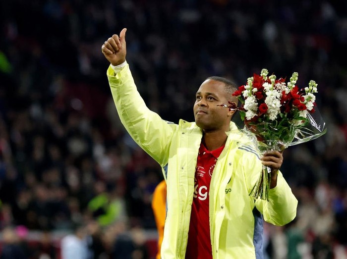 AMSTERDAM, NETHERLANDS - NOVEMBER 17: Patrick Kluivert of Ajax Legends  during the    match between Ajax Legends v Real Madrid Legends at the Johan Cruijff Arena on November 17, 2024 in Amsterdam Netherlands (Photo by Jeroen van den Berg/Soccrates/Getty Images)