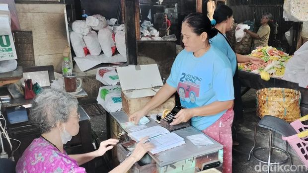 Pengolahan kerupuk Abang Ijo di Bojonegoro