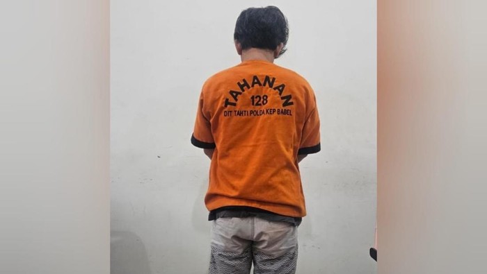 Pria bernama Afon (39) diringkus dengan barang bukti 126 butir ekstasi.
