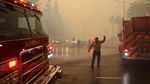 Puluhan Ribu Orang di Los Angeles Dievakuasi Akibat Kebakaran Hutan