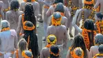 Rupa Sekte Kanibal-Seks di Muka Umum dari India