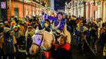 Semarak Karnaval di New Orleans AS Pascatragedi Mobil Tabrak Kerumunan