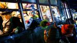 Semarak Karnaval di New Orleans AS Pascatragedi Mobil Tabrak Kerumunan