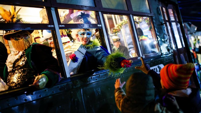 Members of the Krewe of Joan of Arc parade as Twelfth Night kicks off Carnival season, in New Orleans, Louisiana, U.S. January 6, 2025. REUTERS/Eduardo Munoz