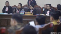 Para termohon menghadiri sidang sengketa Pilkada.  