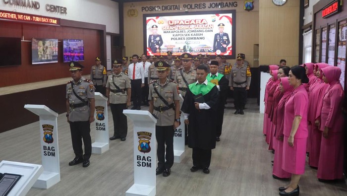 Upacara sertijab Polres Jombang