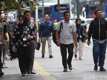 Tak Cukup Makan Tabungan, Warga RI Kini Dilanda Fenomena Makan Utang