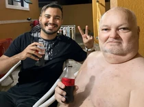 5 Orang Ini Santap Makanan yang Sama Karena Berbagai Alasan