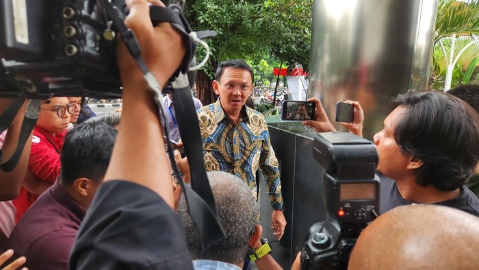 Ahok datangi KPK (Adrial/detikcom)