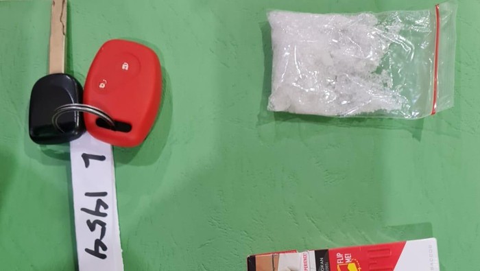 Barang bukti sabu yang diamankan di Surabaya