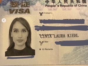 Foto Visanya Cinta Laura Bikin Salfok