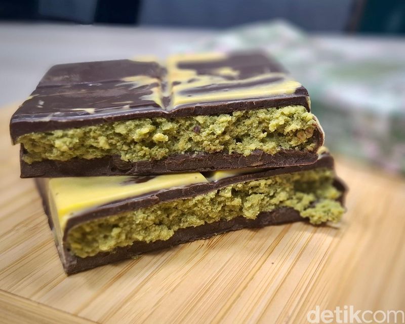 Cokelat Dubai dari Amy and Cake