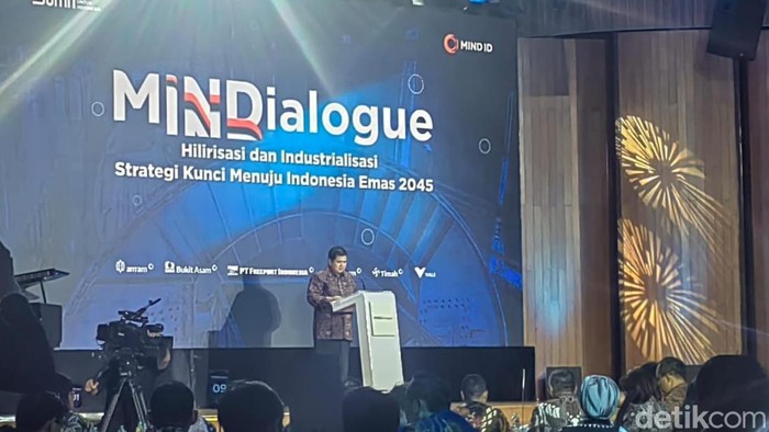Direktur Utama MIND ID Hendi Prio Santoso
