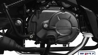 Dari aspek dapur pacu, mesinnya masih pakai spek silinder tunggal, kapasitas 109,2 cc, 4-tak, SOHC, 2 katup, berpendingin udara, menghasilkan tenaga 6,5 tenaga kuda (kW) pada 7.500 rpm dan torsi maksimum 8,7 Nm pada 5.500 rpm, dengan suplai bahan bakar injeksi PGM-FI, dan transmisi semi otomatis 4-percepatan. Foto: Boon Siew Honda Malaysia