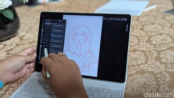Tablet ini sudah dilengkapi sejumlah fitur pendukung kreativitas dan produktivitas seperti PC-level WPS Office, Huawei Notes, GoPaint, dan masih banyak lagi. Foto: Virgina Maulita Putri/detikINET
