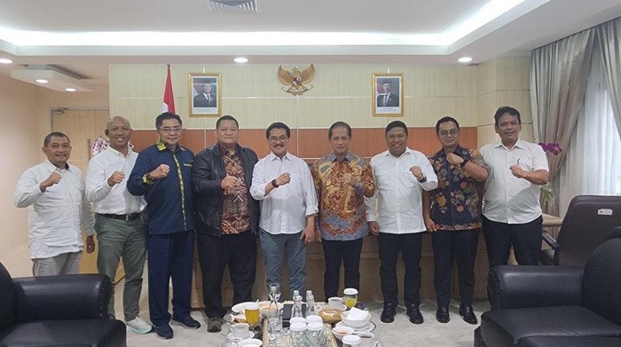 Irwan Fecho bertemu dengan Menter LH Hanif Faisol Nurofiq