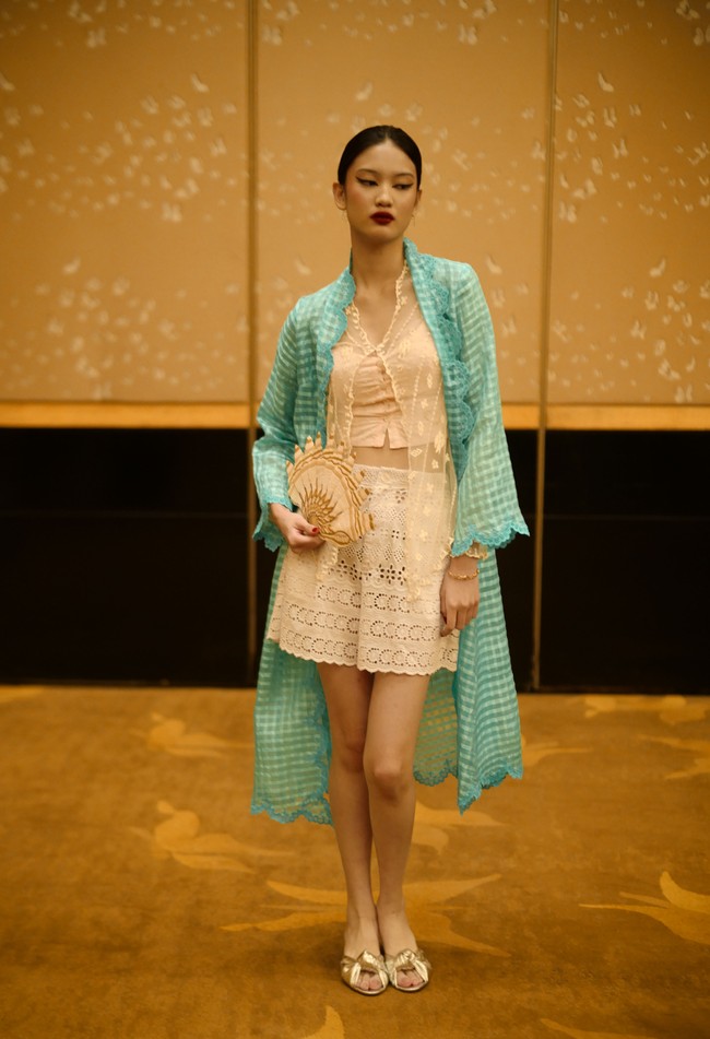 Fashion show terbaru Sejauh Mata Memandang meluncurkan koleksi Imlek dengan mengangkat tema Aruna di Orient8, Hotel Mulia, Rabu [8/1/2025]. Foto: Dok. Sejauh Mata Memandang.