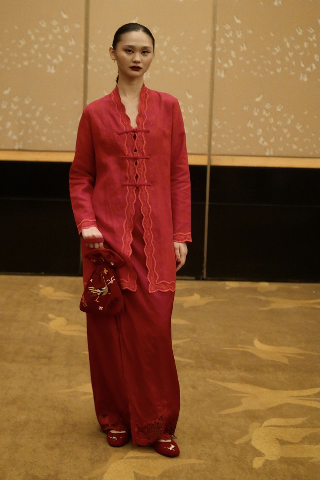 Fashion show terbaru Sejauh Mata Memandang meluncurkan koleksi Imlek dengan mengangkat tema Aruna di Orient8, Hotel Mulia, Rabu [8/1/2025]. Foto: Dok. Sejauh Mata Memandang.