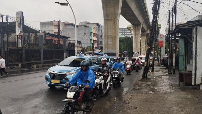 Kondisi Jalan Ciledug Raya yang sempat ambles (Fawdi/detikcom)