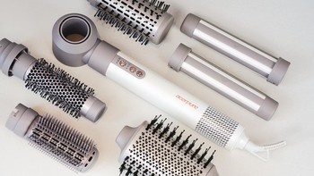 Acerpure Beauty HD2 (DS744-10W) dengan 7-in-1 set style attachments. Foto: Dok. Acer