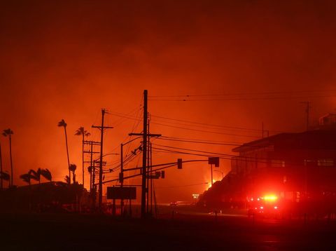 A building burns during the Palisades Fire in the Pacific Palisades neighborhood of west Los Angeles, California, January 7, 2025.  REUTERS/Mike Blake