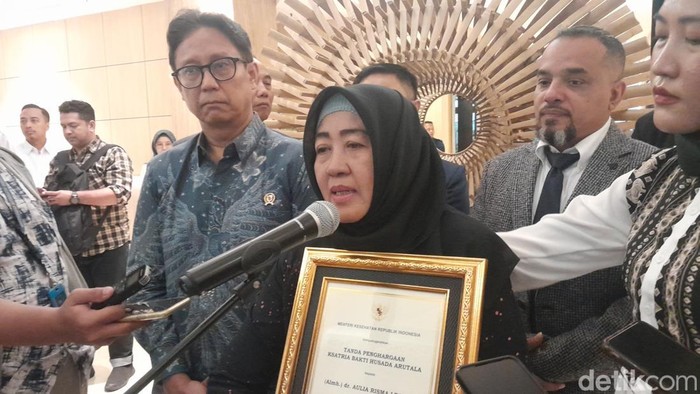 Menkes Beri Penghargaan untuk dr ARL, PPDS Korban Bullying di FK Undip