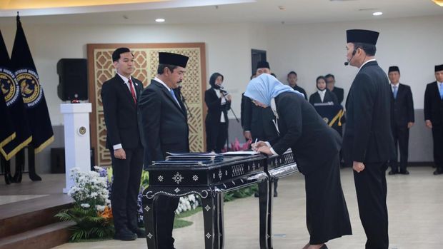 Menteri Imipas Agus Andrianto melantik sejumlah Pimpinan Tinggi Madya Kementerian Imipas, Kamis (9/1/2025).